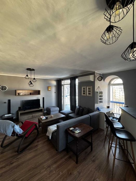 Дава се под наем Тристаен апартамент в Пловдив, Младежки Хълм - 110 кв.м за 668.1 € - Снимка #3