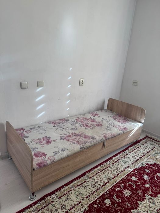Кровать односпальная