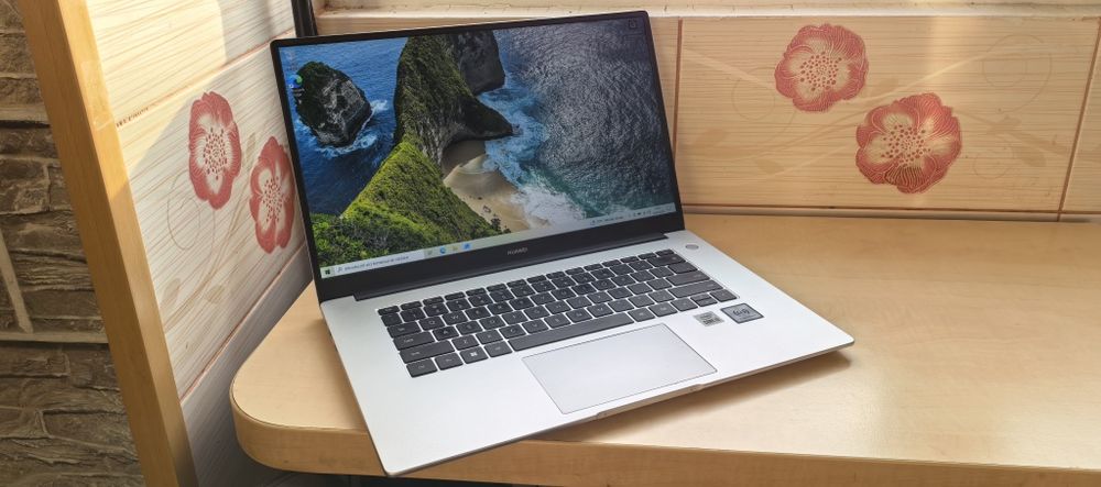 Laptop Huawei D15__i3 10110U (gen 10)_8GB LPDDR4X_SSD 256GB_F Metal__