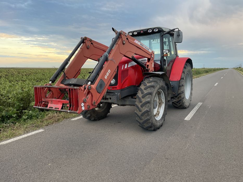 Massey Ferguson 5465