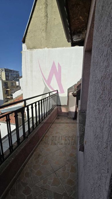 Дава се под наем Едностаен апартамент в Варна, Център - 42 кв.м за 400 € - Снимка #5