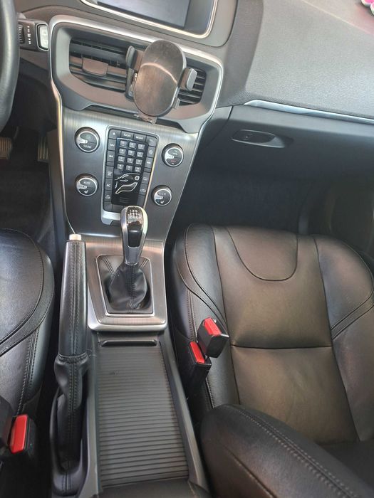 Volvo V40 2016 D2 Summum