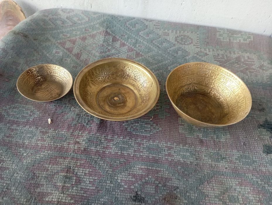 Antikvar buyumlar hammasi optim sotiladi