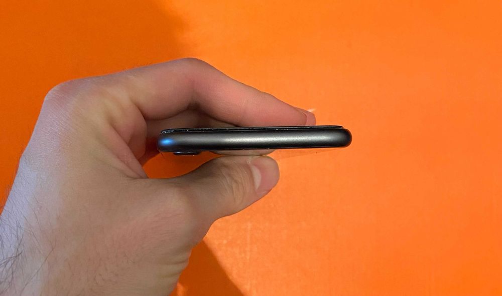 iPhone 8 256GB Space Gray 100% Живот на Батерията