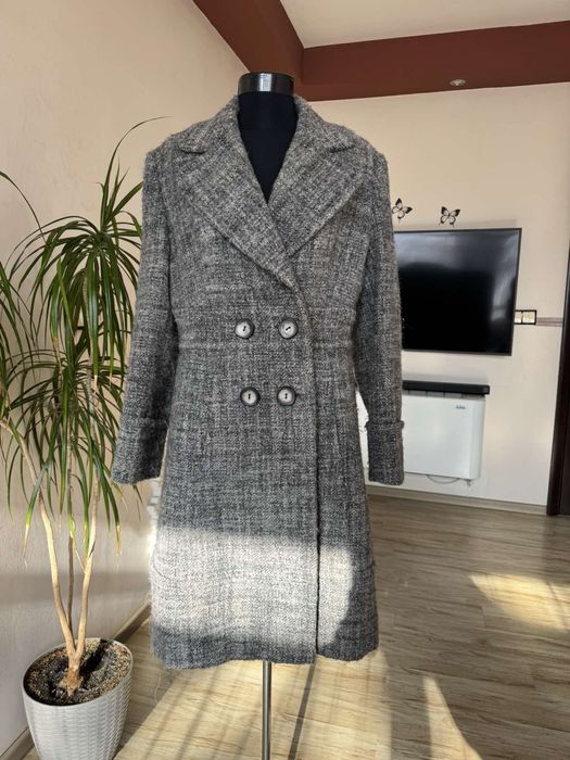 Висококачестено вълнено палто