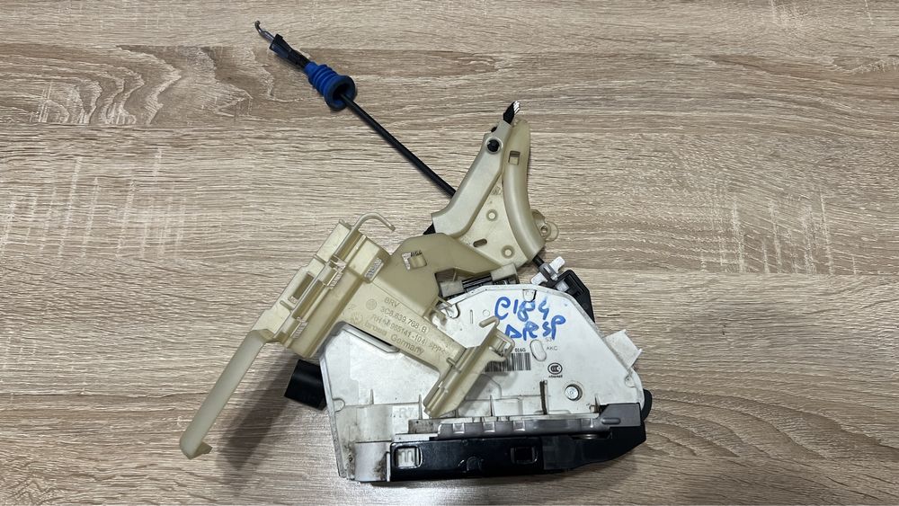 Broasca VW Passat CC facelift (2012-2016) spate dreapta, 5N0 839 016G