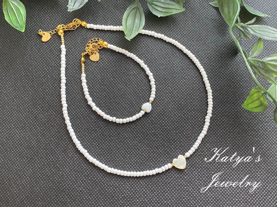 Бижута от естествени камъни. Чокъри