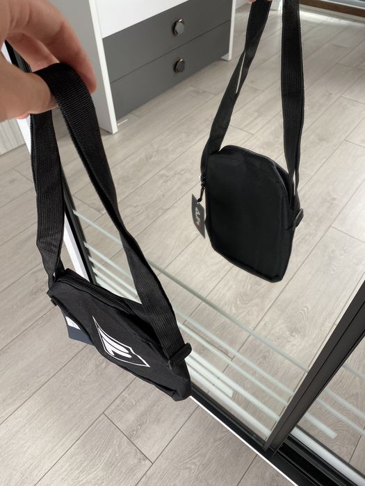 Borseta Fila ,neagra