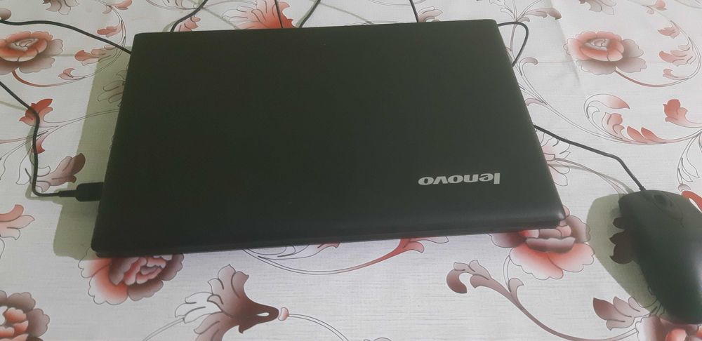 Noutbuk idial holatda