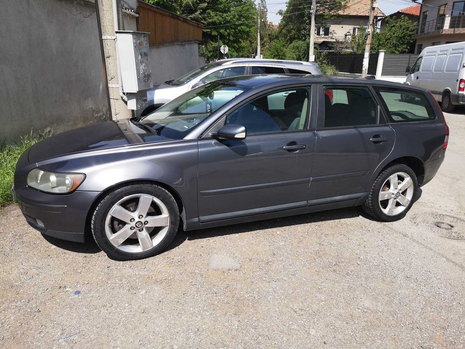 Volvo V50