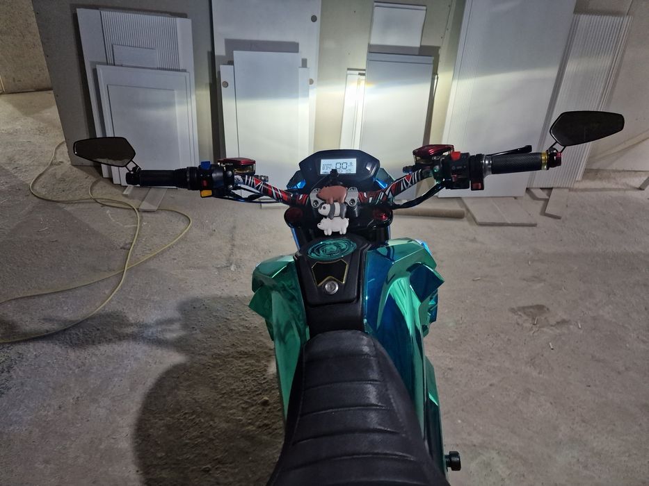 Электромотоцикл         .