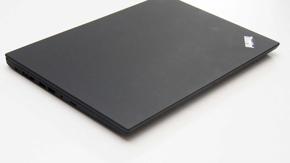 Лаптоп Lenovo ThinkPad P53s i7-8665U 16GB 512GB P520 FHD ГАРАНЦИЯ