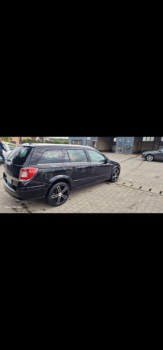 Vând Opel astra H în stare foarte buna