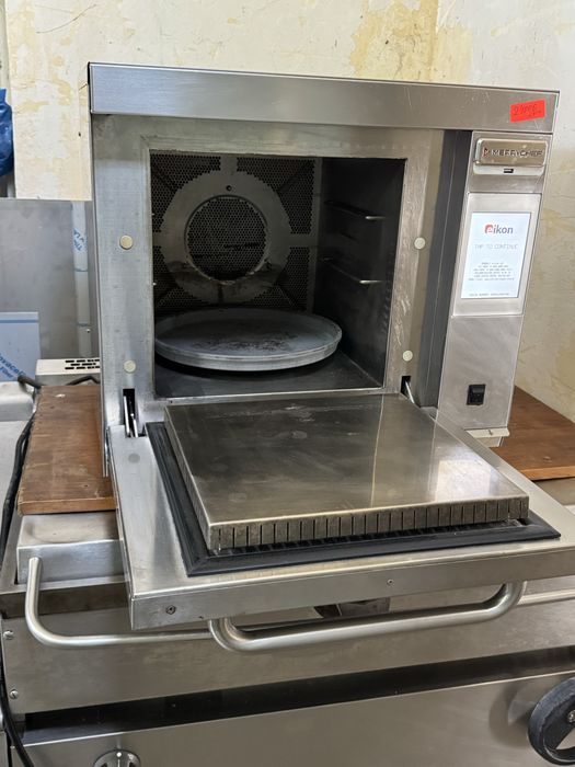 Професионална Високоскоростна Фурна Merrychef Eikon E3 *2024г* с Тъчскрийн