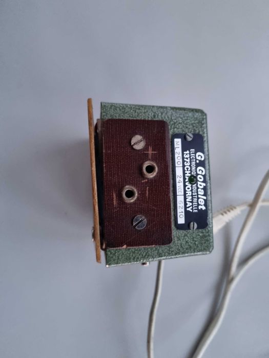 Surse reglabile tensiune 0-18V si 0-12V