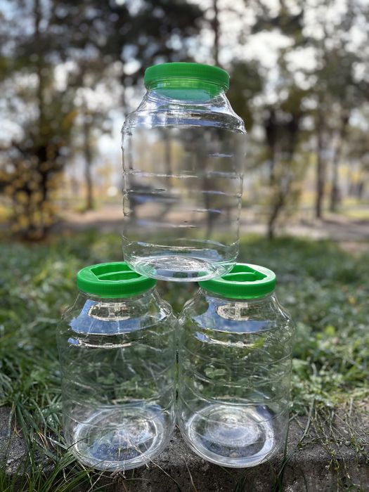 Банки пластиковые 3 литра