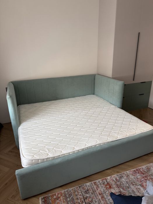 Продам кровать-диван новая