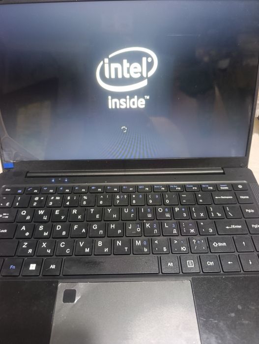Продам ноутбук новый