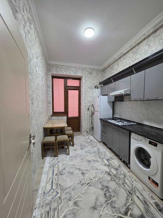 Срочно продается 2х комнатная люкс квартира на 2 этаже, в Самарканде