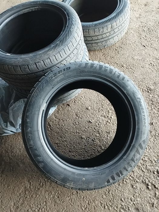 Продам шины летние на БМВ
