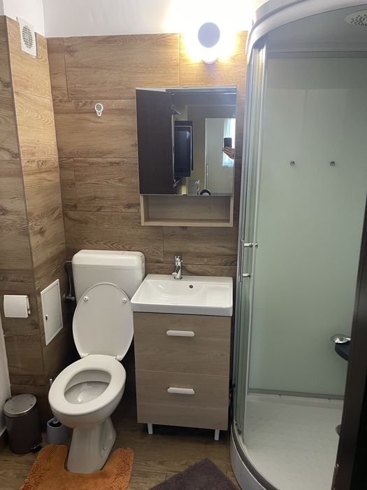Inchiriez Ap 3 dormitoare FSEGA Iullius Mall