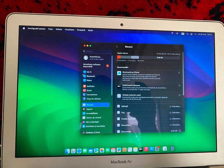 Macbook Air 2015 128 GB , 4GB RAM