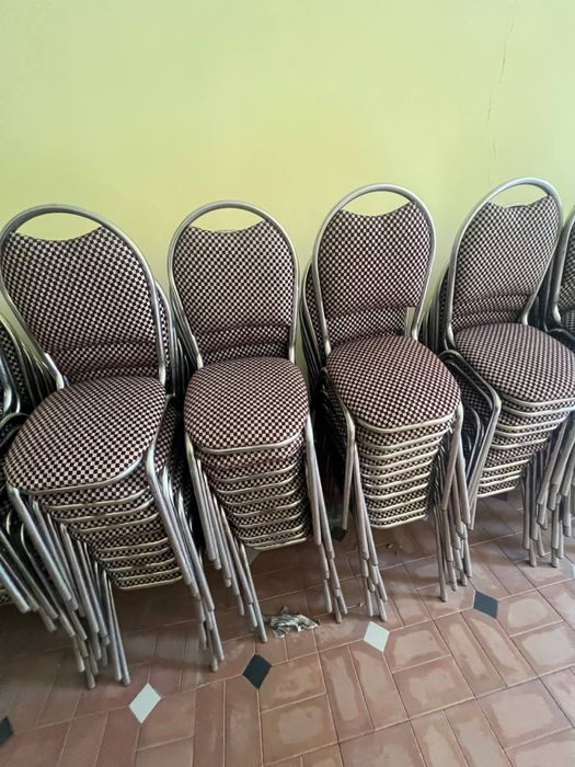 Стол стул сотилади пракат ники состаяниси зур янгидек