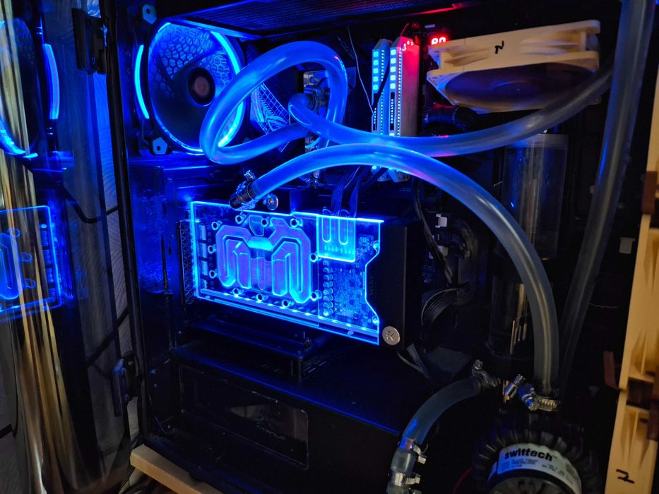 Продавам видеокарта ZOTAC GAMING GeForce RTX 3080 Trinity  12GB