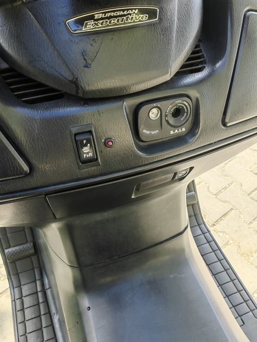 Suzuki burgman 650 Executive facelift 2010 injectie