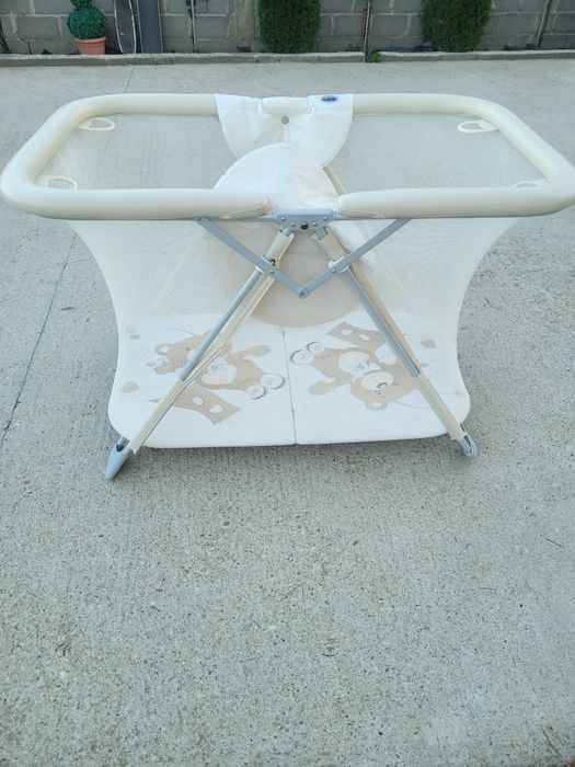 Țarc pentru bebeluși