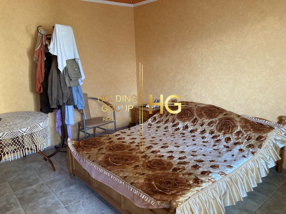 Продава се Четиристаен апартамент в Добрич, Център - 150 кв.м за 600 €/кв.м - Снимка #2