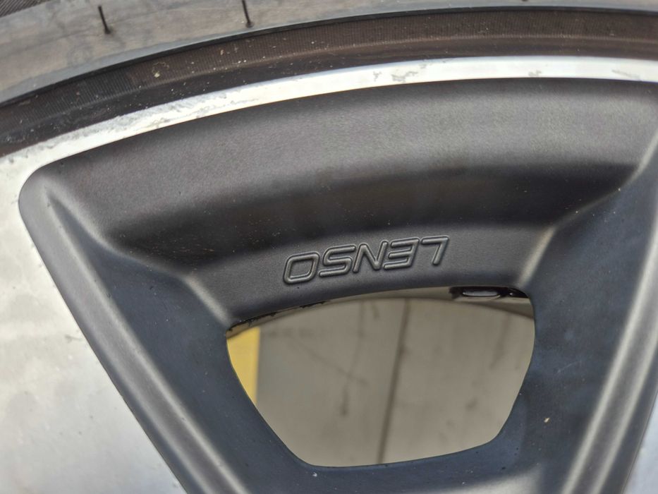 ROTI Jante + Anvelope VARA - 245/45/20 5x114.3 20'' Toyota Mazda Kia Hyundai Lexus Renault Subaru