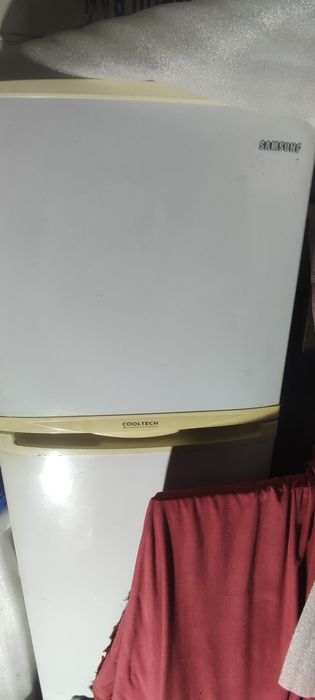 Холодильник Samsung