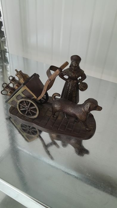 Бронзова млекопродавачка