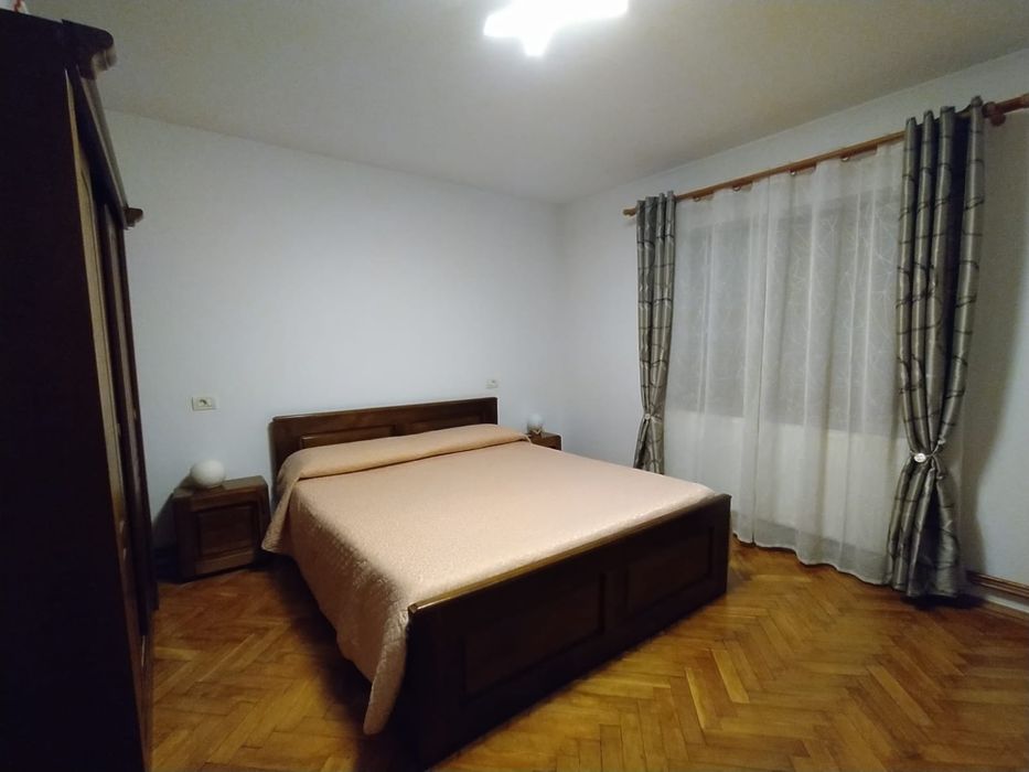 Apartament 4 camere, zona Traian