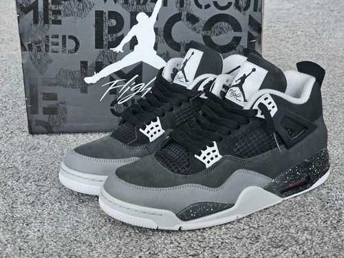 Sneakers Jordan4 Retro Fear cu eticheta (nu Nike, Gucci, Adidas, Balenciaga)