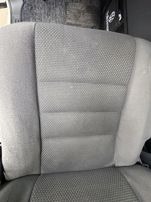 Сиденья велюр на Туарег 2007 года