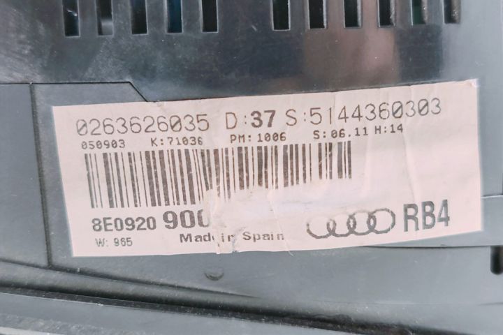 Ceas bord 8E0920900 Audi A4 B6