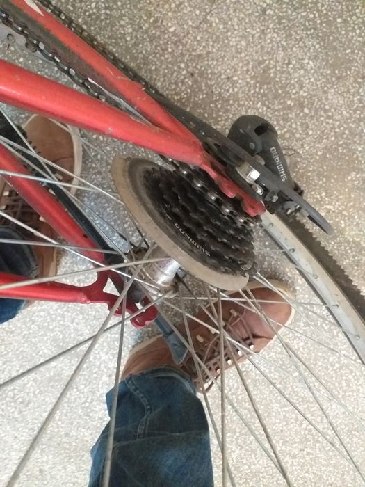 Vand bicicleta. Perfectă.