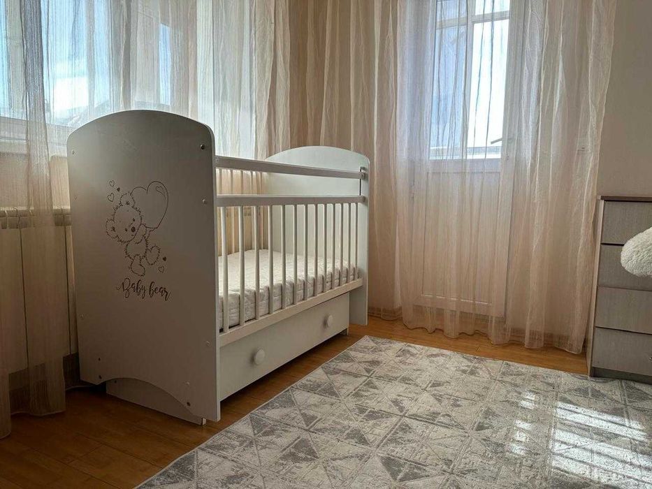 Продам детскую кроватку б/у