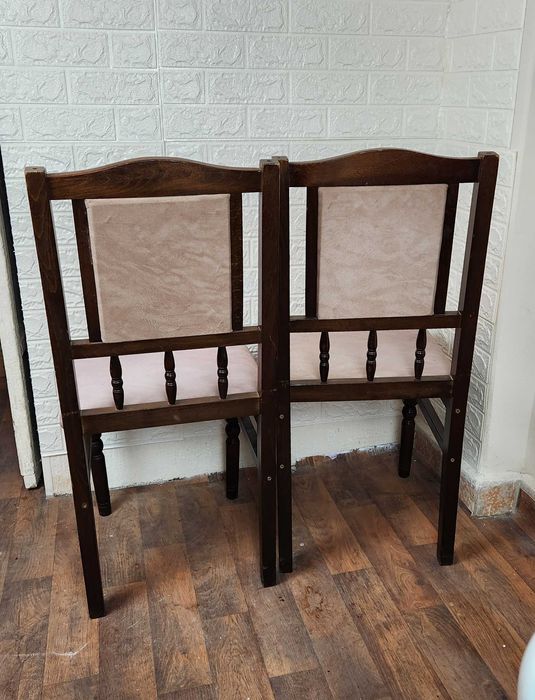 Дървени трапезни столове