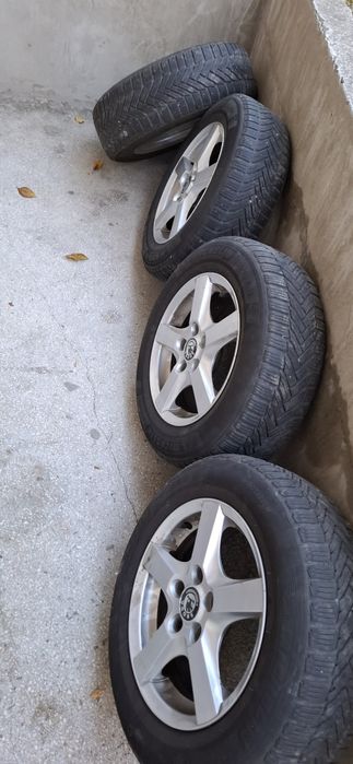 Jante aliaj 15" cu anvelope michelin alpin 6 iarna