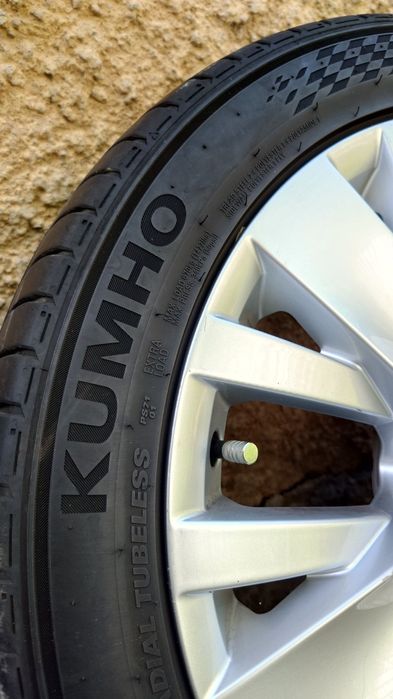Kumho 225/45R17 VW джанти