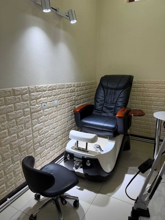 Ресторан "Яккасарой". Сдам в аренду отличный готовый салон красоты.