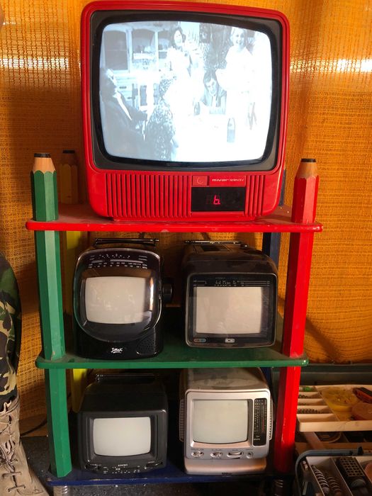 Vand tv mini de colectie, ptr cunoscatori !