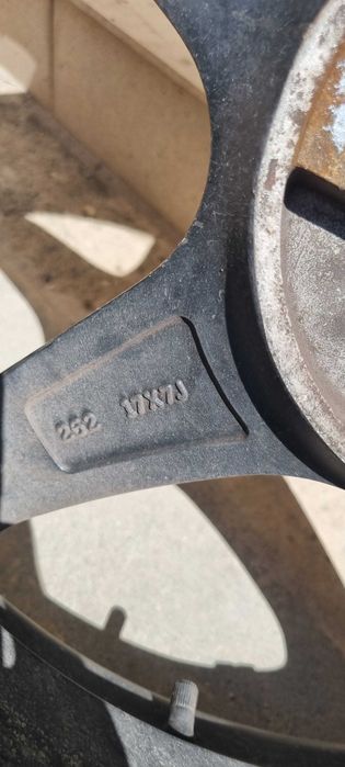 Продавам джанти Baracuda 17 4.100