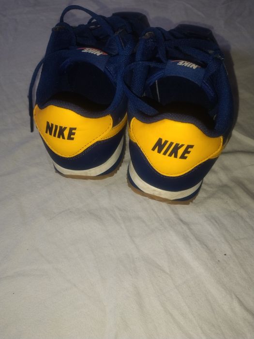 Маратонки Nike размер 40