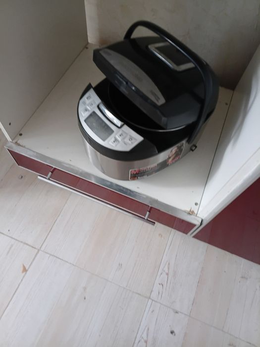 Миксер, мультиварка, стол напольный