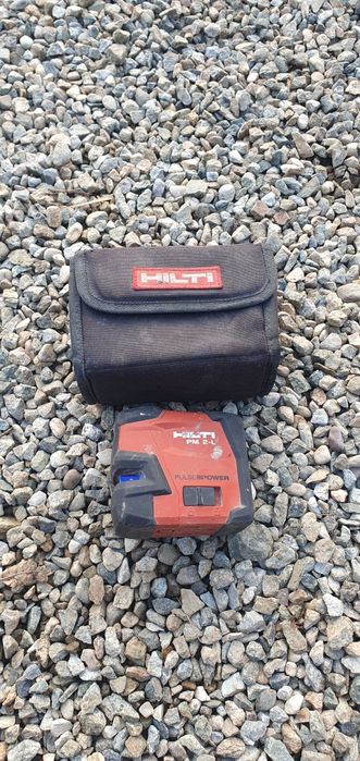 Nivela laser cu linii Hilti PM 2-L