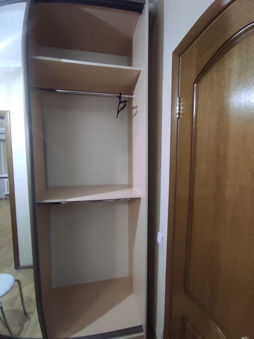 Продам плательный шкаф